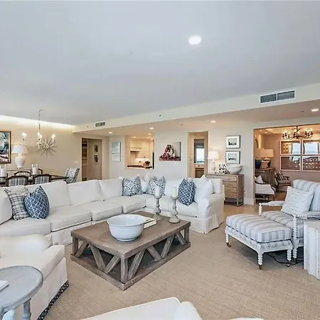 Madeira Luxury Beachfront Condo